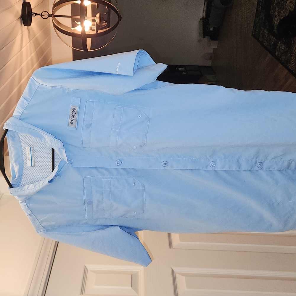 Columbia Button-Up Shirt